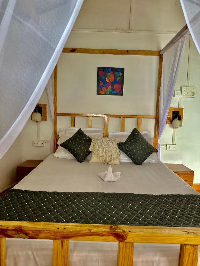 Ats Goa Hotel Arambol Esterno foto